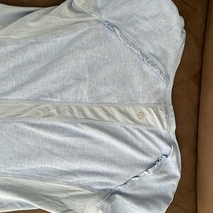 Lululemon top size small